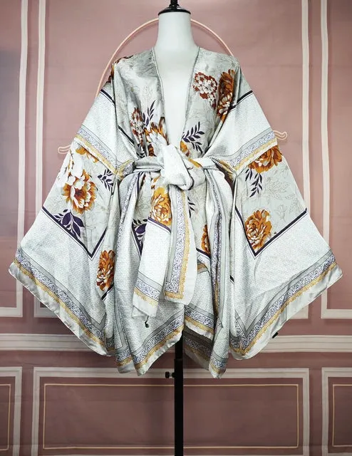 MAJESTY Kimono