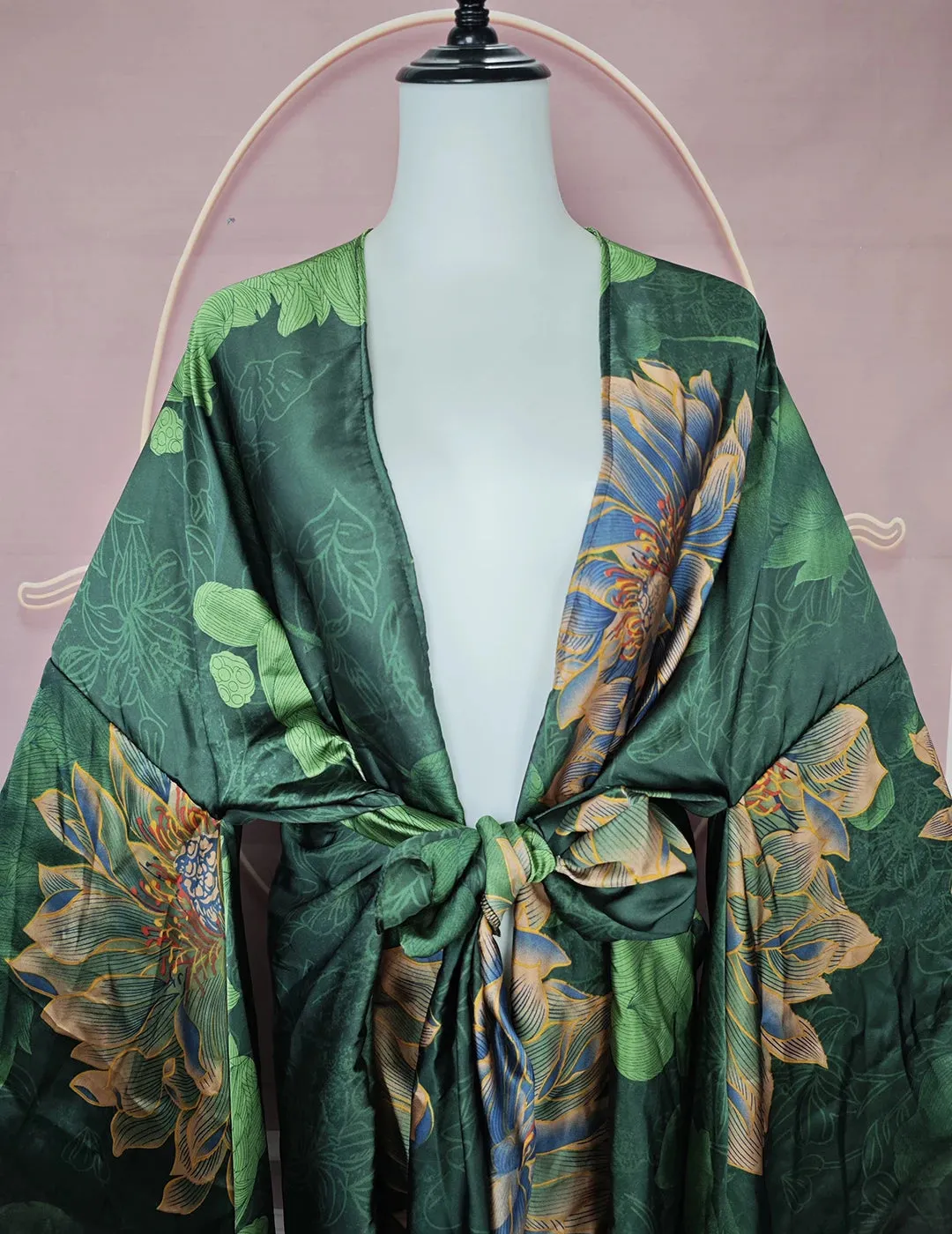 MAJESTY Kimono