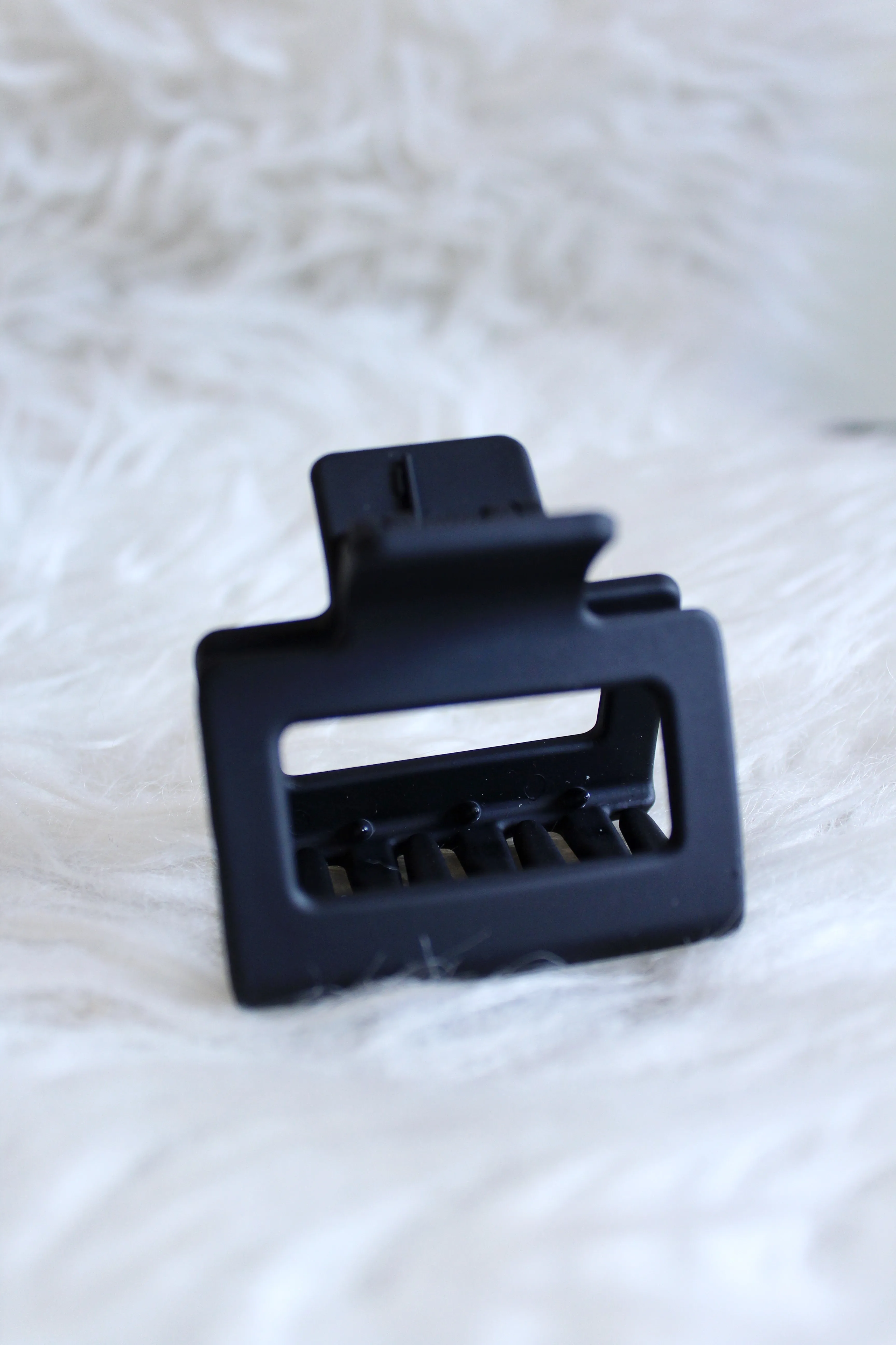 Small Rectangle Hair Claw Clip