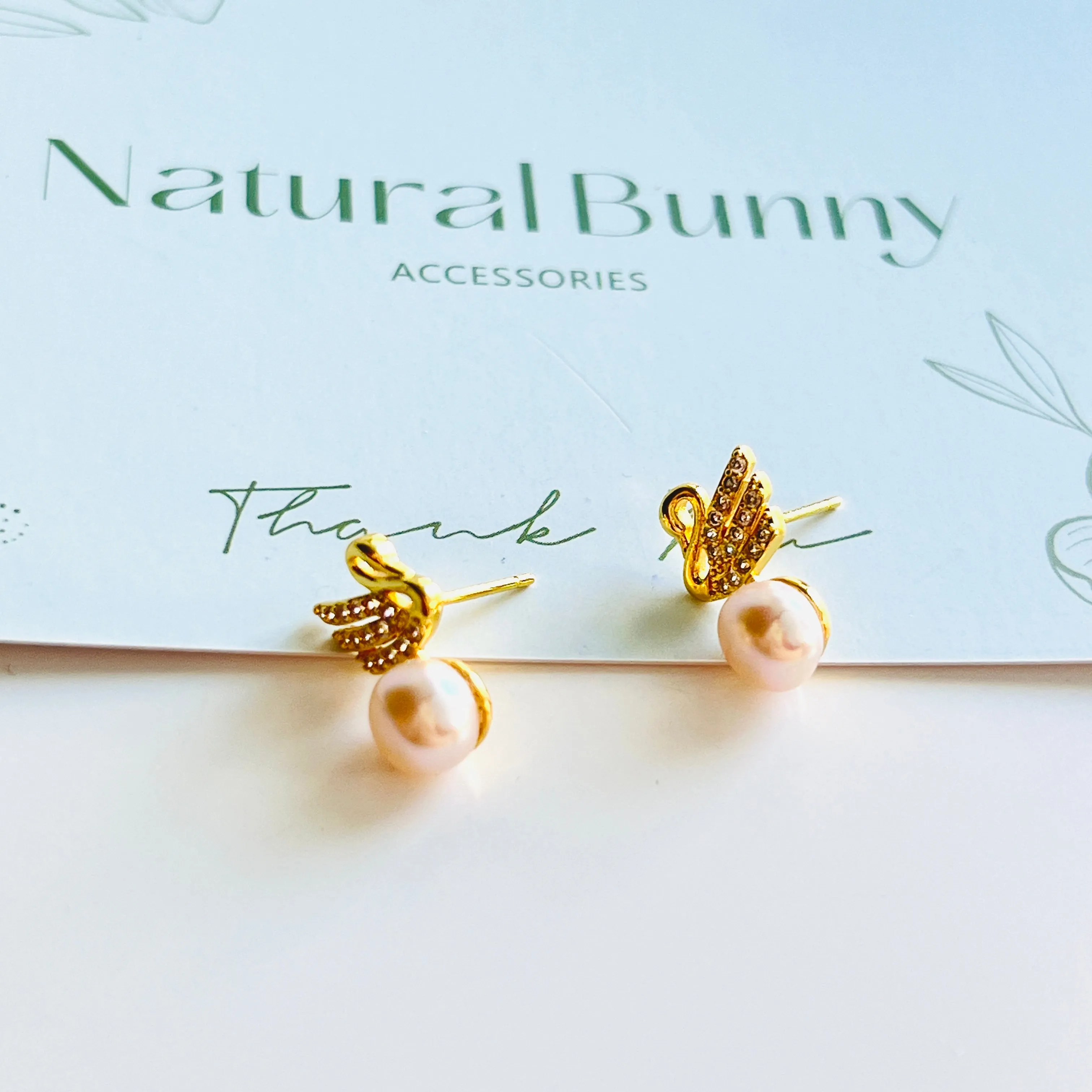 Swan Pearl Stud Earrings